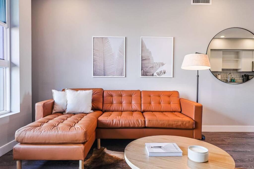 Trendy And Modern 2bdr 2bth For 4 Pax In Hollywood Apartment